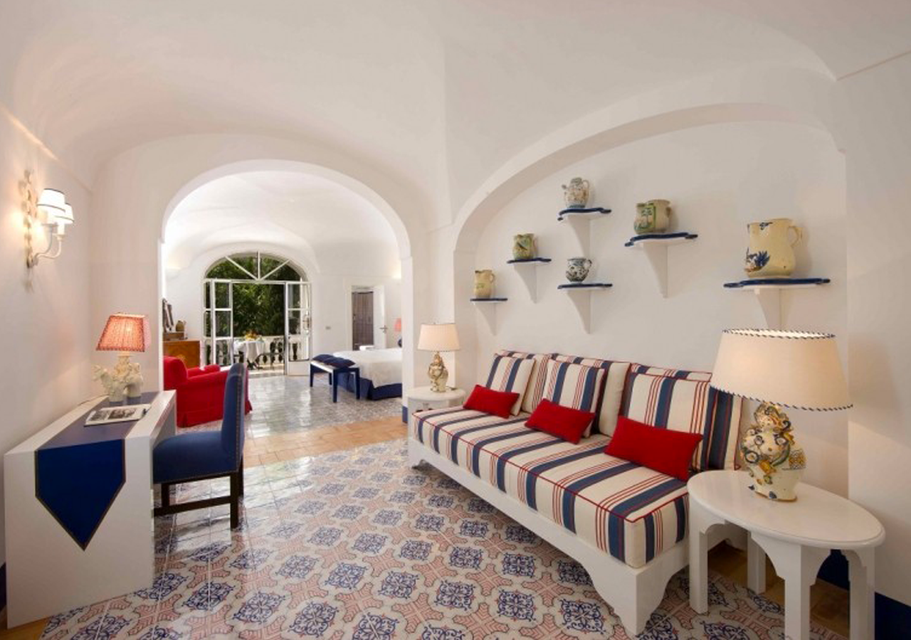 Cotto-Vietri-decorati-living-zeffirelli-
